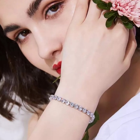 NEW 925 STERLING SILVER ROUND TENNIS BRACELET, NICE BRACELET, CUTE BRACELET - Picture 3 of 5